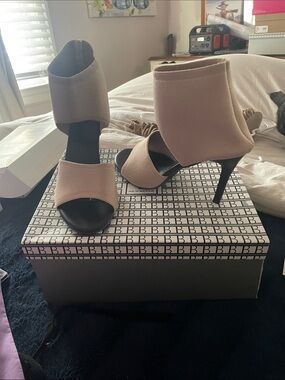 Taupe heels